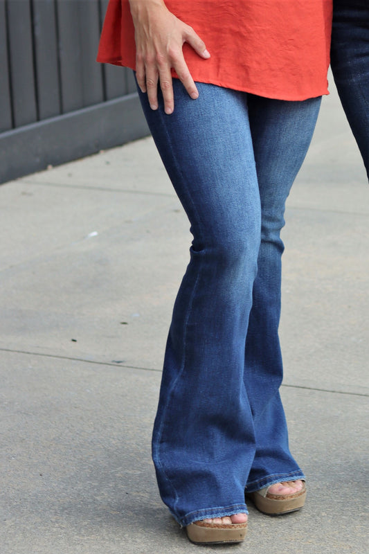 Vervet Mid-rise Flare jeans